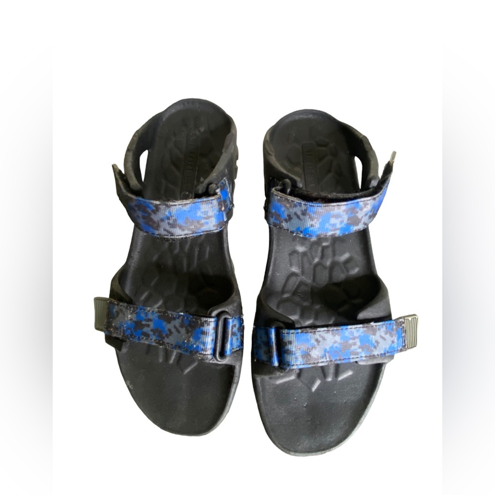 Merrell waterproof sandals size 5 women’s